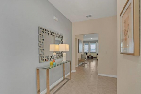 Modern 7 Bedroom Villa at Solterra with games room!
